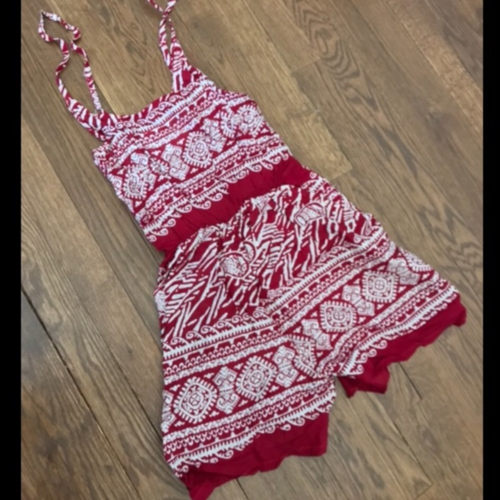 Red & white tribal print romper NWT